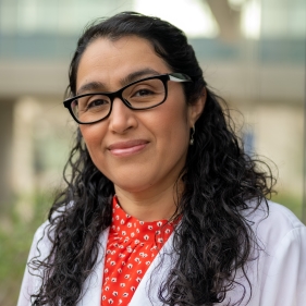 Alicia González-Flores, the executive director of UC Davis School of Medicine’s Community Health Scholars initiative 