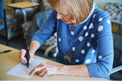 Patient drawing a picture of a clock