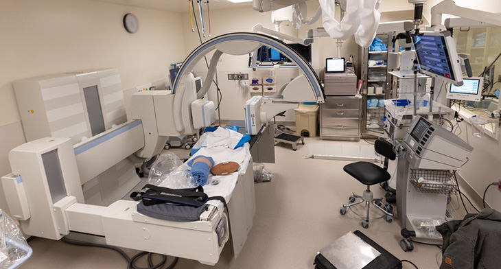 Integrated fluoroscopy suite with patient bed and computer