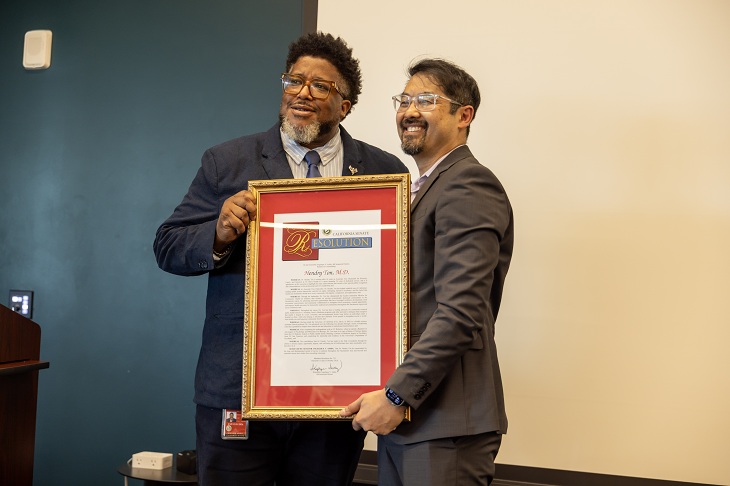 Hendry Ton receives recognition.