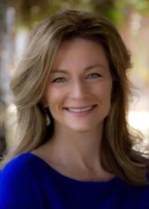 Cyndi Schumann - Headshot