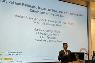 Mustafa Al-Qaraghli, MBBS presenting at Grand Rounds
