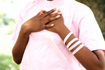 breast cancer bands